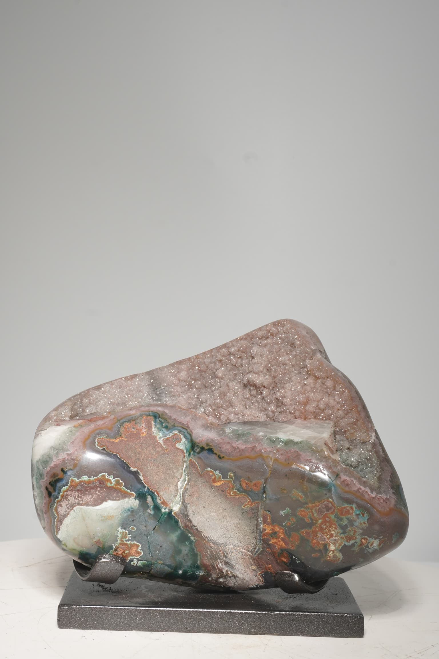 Uruguayan amethyst piece
